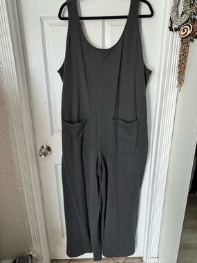 Old Navy Charcoal Gray Scoop-Neck Jumpsuit with Front Pockets